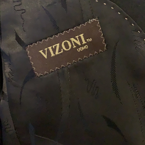Vizoni tux for men in black. Worn twice, in perfect condition. - Picture 2 of 4